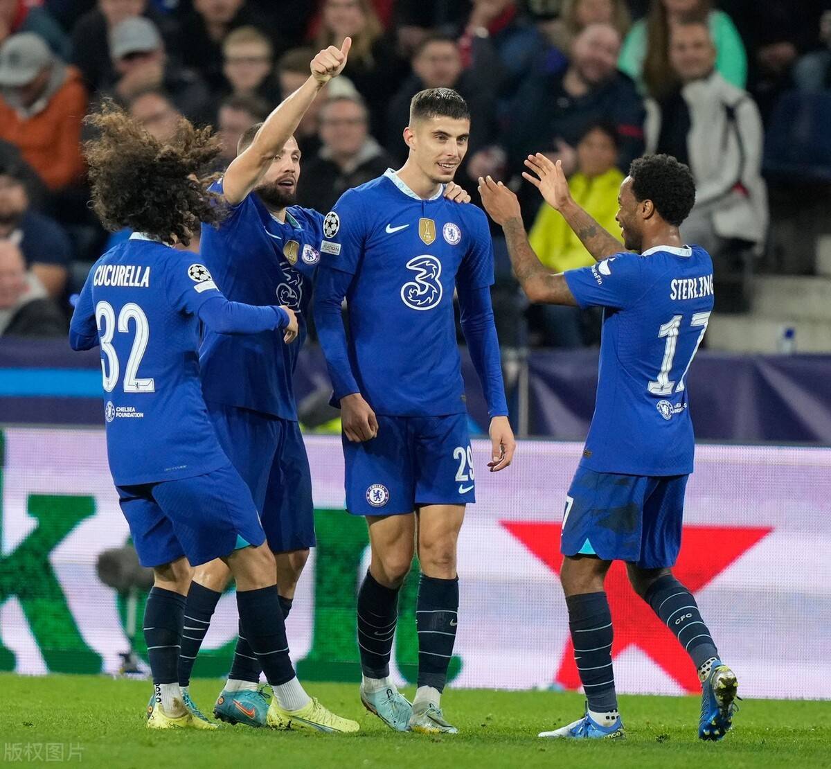 九游网页版入口-关于布莱顿发布备战花絮，赛前手感冰凉，荷甲任务艰巨，更衣室氛围转暖的信息